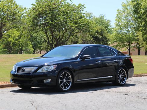 Used 2010 Lexus LS 460 image 3