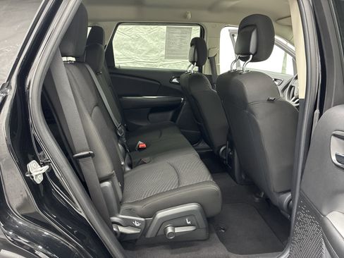 Used 2017 Dodge Journey SE FWD image 10