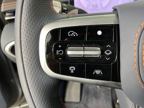 Used 2026 Genesis GV70 2.5T Sport Prestige image 17