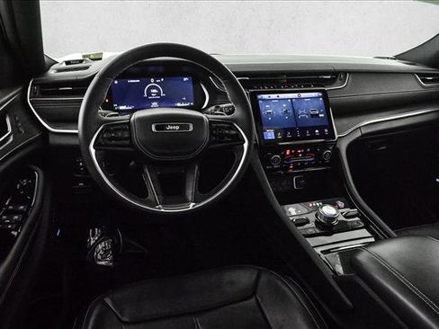 Used 2023 Jeep Grand Cherokee Overland image 19