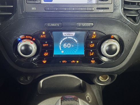 Used 2013 Nissan Juke SL image 23