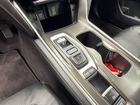 Used 2018 Honda Accord EX-L image 24