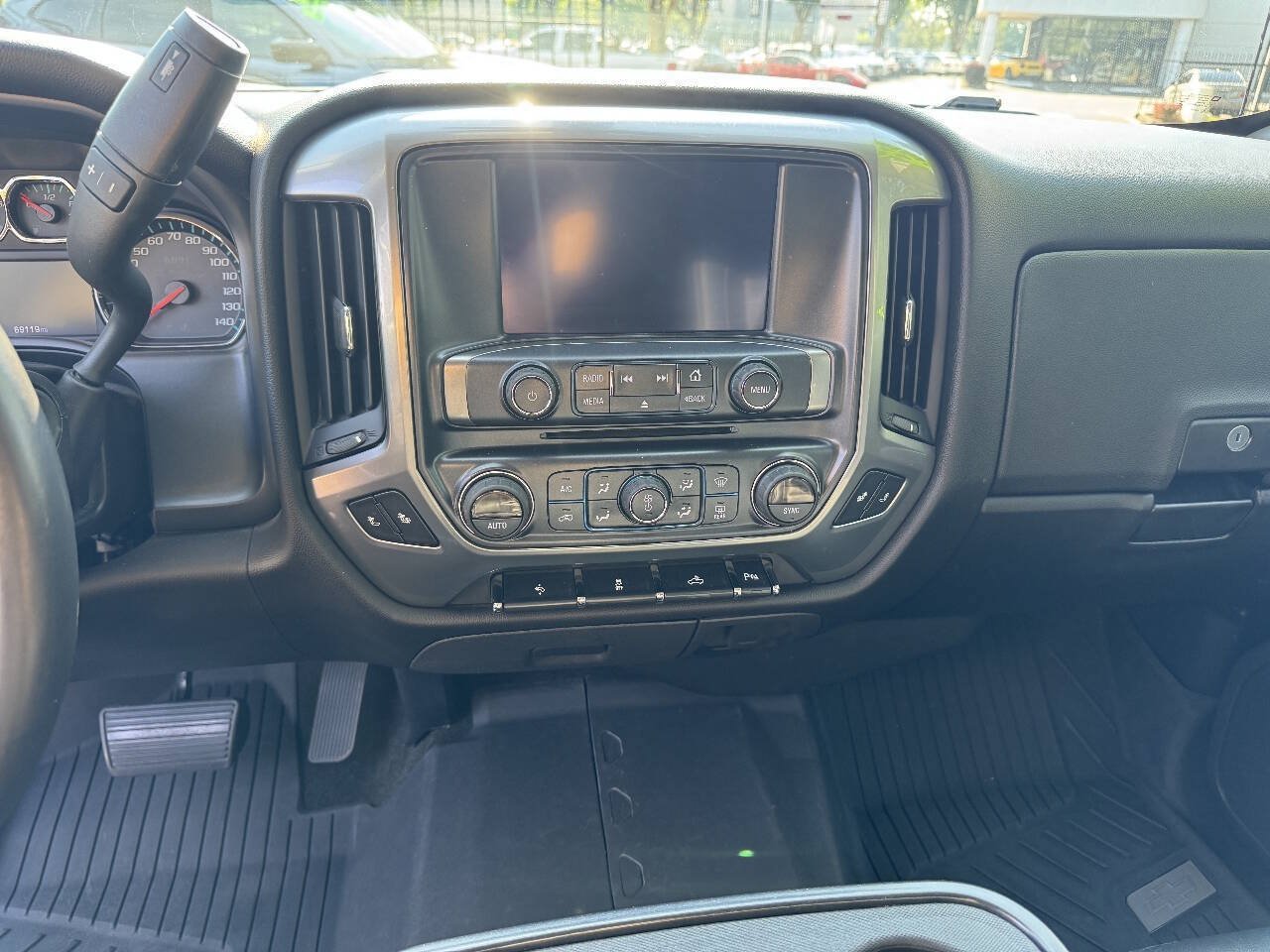 Used 2017 Chevrolet Silverado 1500 LT w/ All Star Edition AWD/4WD image 9