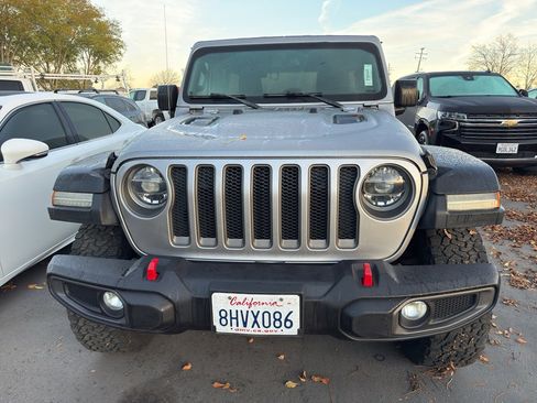 Used 2019 Jeep Wrangler Unlimited Rubicon AWD/4WD image 2