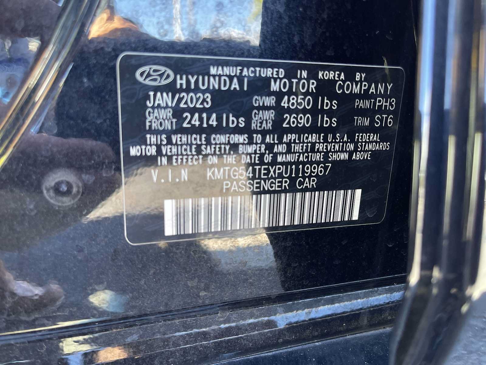 Used 2023 Genesis G70 3.3T w/ Sport Prestige Package RWD image 27