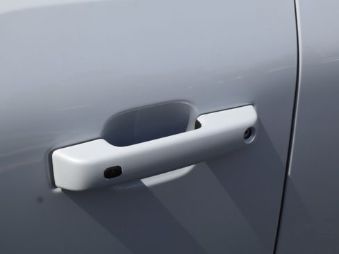 Used 2022 Ford F150 XLT w/ Equipment Group 302A High image 18