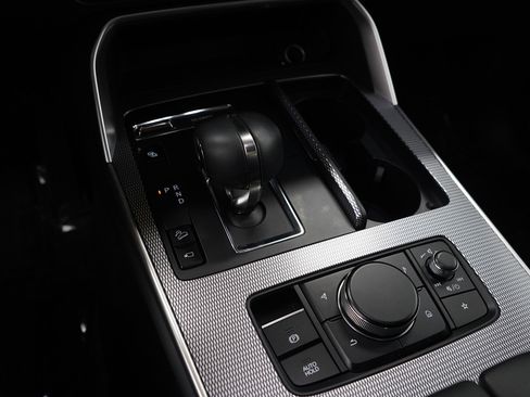 Used 2024 MAZDA CX-90 Plug-In Hybrid w/ Premium Plus image 22