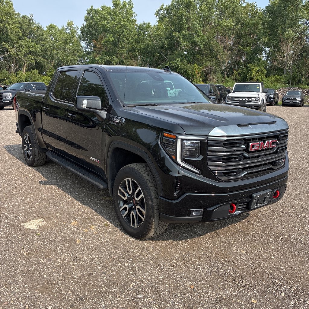 Used 2024 GMC Sierra 1500 AT4 w/ Technology Package AWD/4WD image 2