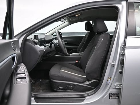 Used 2025 Hyundai Sonata SEL FWD image 22
