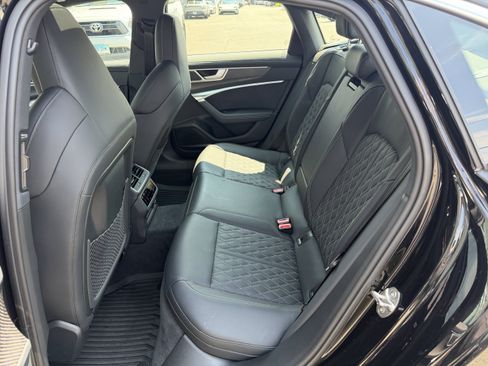 Used 2024 Audi S6 Premium Plus w/ Premium Plus Package AWD/4WD image 15