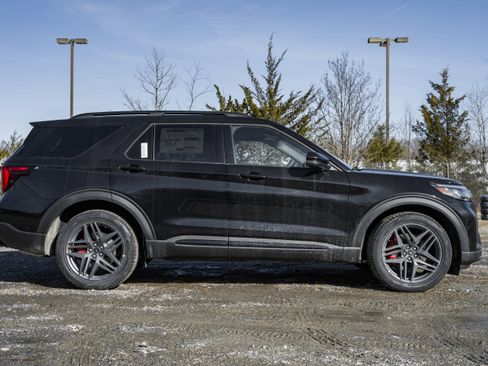 New 2026 Ford Explorer ST w/ Sun And Sound Package image 3