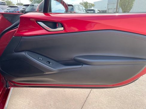 Used 2016 MAZDA MX-5 Miata Grand Touring RWD image 19