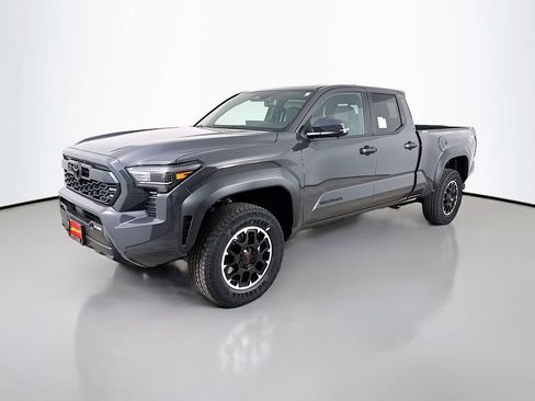 New 2026 Toyota Tacoma TRD Off-Road w/ TRD Off Road Premium Package AWD/4WD image 3