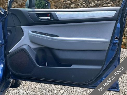 Used 2019 Subaru Outback 2.5i Premium AWD/4WD image 18