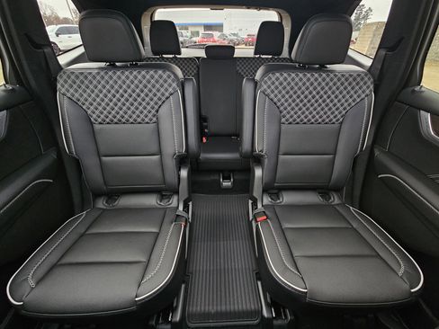 New 2026 GMC Acadia Denali image 24