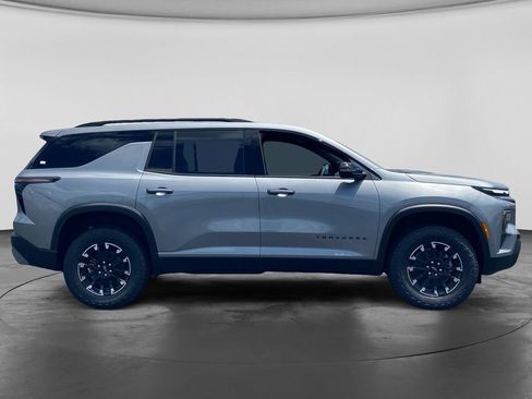 New 2026 Chevrolet Traverse Z71 w/ Enhanced Driving Package AWD/4WD image 8