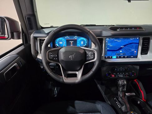 New 2025 Ford Bronco Heritage Edition image 17