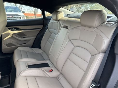 Used 2020 Porsche Taycan 4S image 22