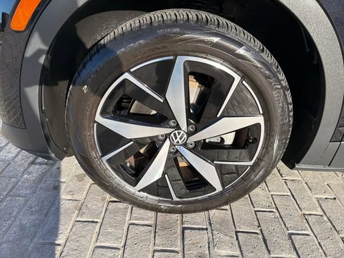 Certified 2023 Volkswagen ID.4 Pro S Plus image 25