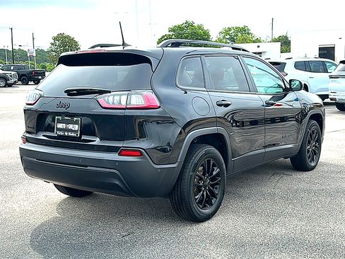 Used 2023 Jeep Cherokee Altitude Lux AWD/4WD image 8