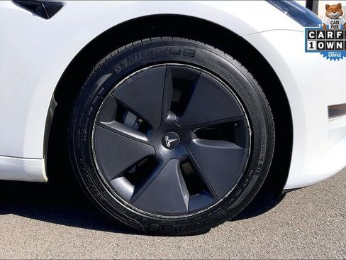 Used 2023 Tesla Model 3 Standard Range image 8
