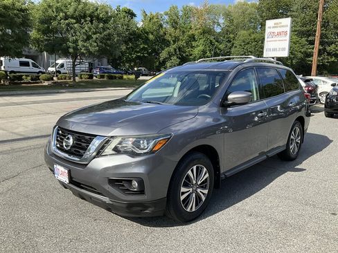 Used 2017 Nissan Pathfinder SV w/ Trailer Tow Package AWD/4WD image 1