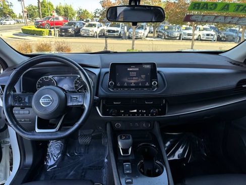 Used 2021 Nissan Rogue SV w/ Premium Package FWD image 21