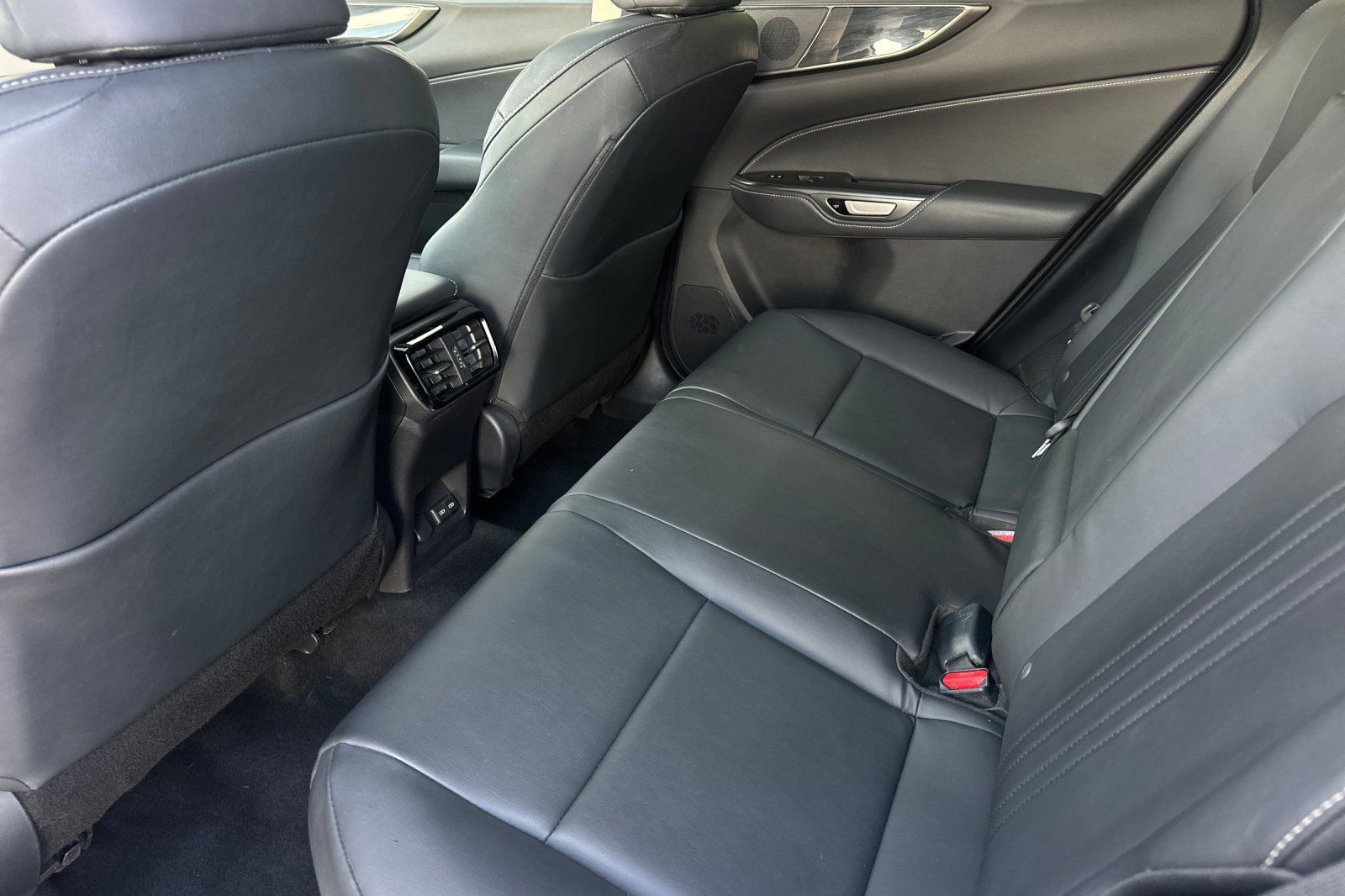 Used 2022 Lexus NX 350h AWD image 12