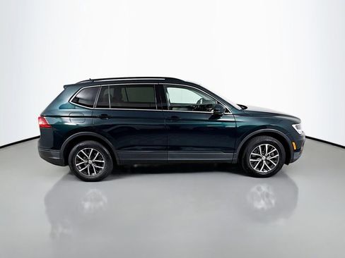 Used 2019 Volkswagen Tiguan SE w/ Panoramic Sunroof Package FWD image 4