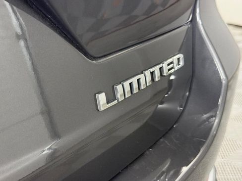 Used 2024 Jeep Grand Cherokee Limited w/ Trailer Tow Package AWD/4WD image 7