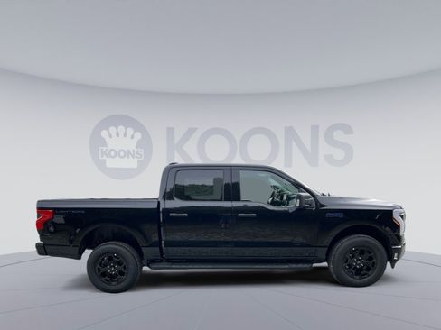 New 2025 Ford F150 Lightning XLT image 8