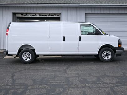 New 2026 GMC Savana 2500 Extended w/ Enhanced Convenience Package