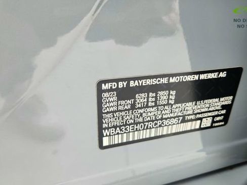 Used 2024 BMW 740i xDrive w/ Premium Package image 68