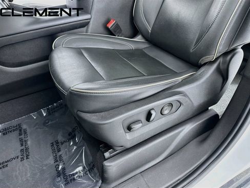 Used 2021 Chevrolet Suburban Premier w/ Premium Package AWD/4WD image 29