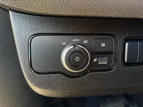 Used 2026 Mercedes-Benz Sprinter 2500 image 13