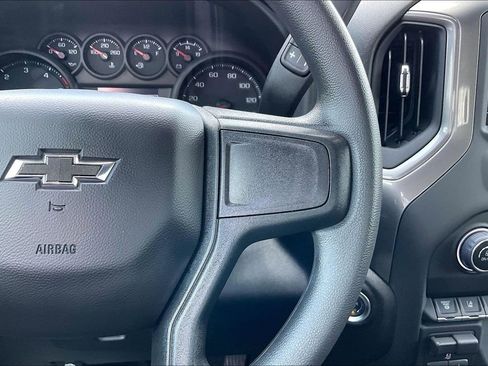 Used 2025 Chevrolet Silverado 2500 Custom w/ Custom Value Package image 11