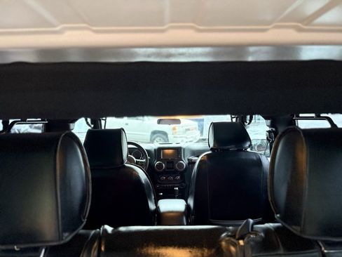 Used 2016 Jeep Wrangler Unlimited Sport w/ Connectivity Group image 23