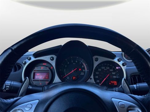 Used 2013 Nissan 370Z Touring w/ Sport Pkg image 18