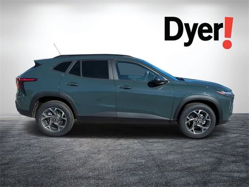 New 2026 Chevrolet Trax LT w/ Driver Confidence Package image 2