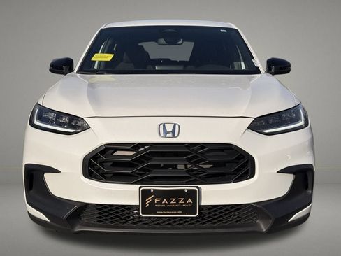 Used 2023 Honda HR-V Sport image 9