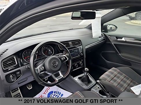 Used 2017 Volkswagen GTI Sport image 17