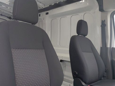 New 2023 Ford E-Transit Medium Roof image 11
