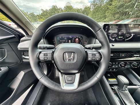 New 2025 Honda Accord Touring image 11