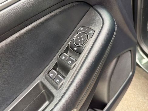 Used 2022 Ford Edge SE image 20