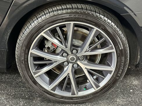 Used 2018 Volvo S90 T5 Momentum w/ Convenience Package image 10