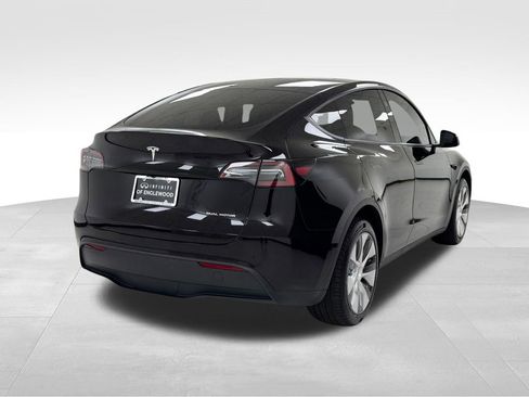 Used 2024 Tesla Model Y Long Range image 7