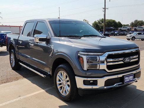 Used 2025 Ford F150 Lariat w/ Equipment Group 501A Mid AWD/4WD image 4
