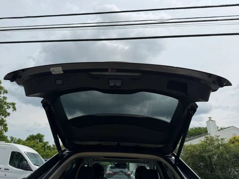 Used 2019 Ford Edge SEL w/ Equipment Group 201A AWD/4WD image 36