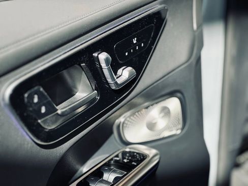 New 2026 Mercedes-Benz GLC 300 4MATIC image 9