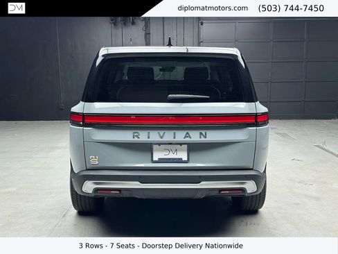 Used 2023 Rivian R1S Adventure image 6